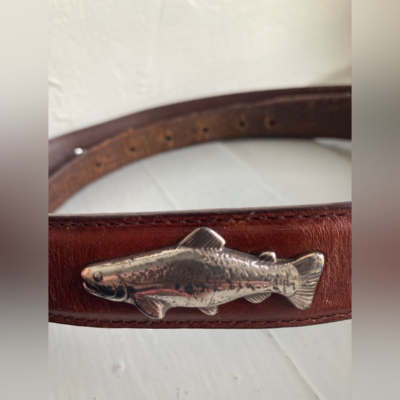 Vtg Woolrich Silver Fish Studded Italian Leather Mens Belt Siskiyou belt buckle - Picture 2 of 7